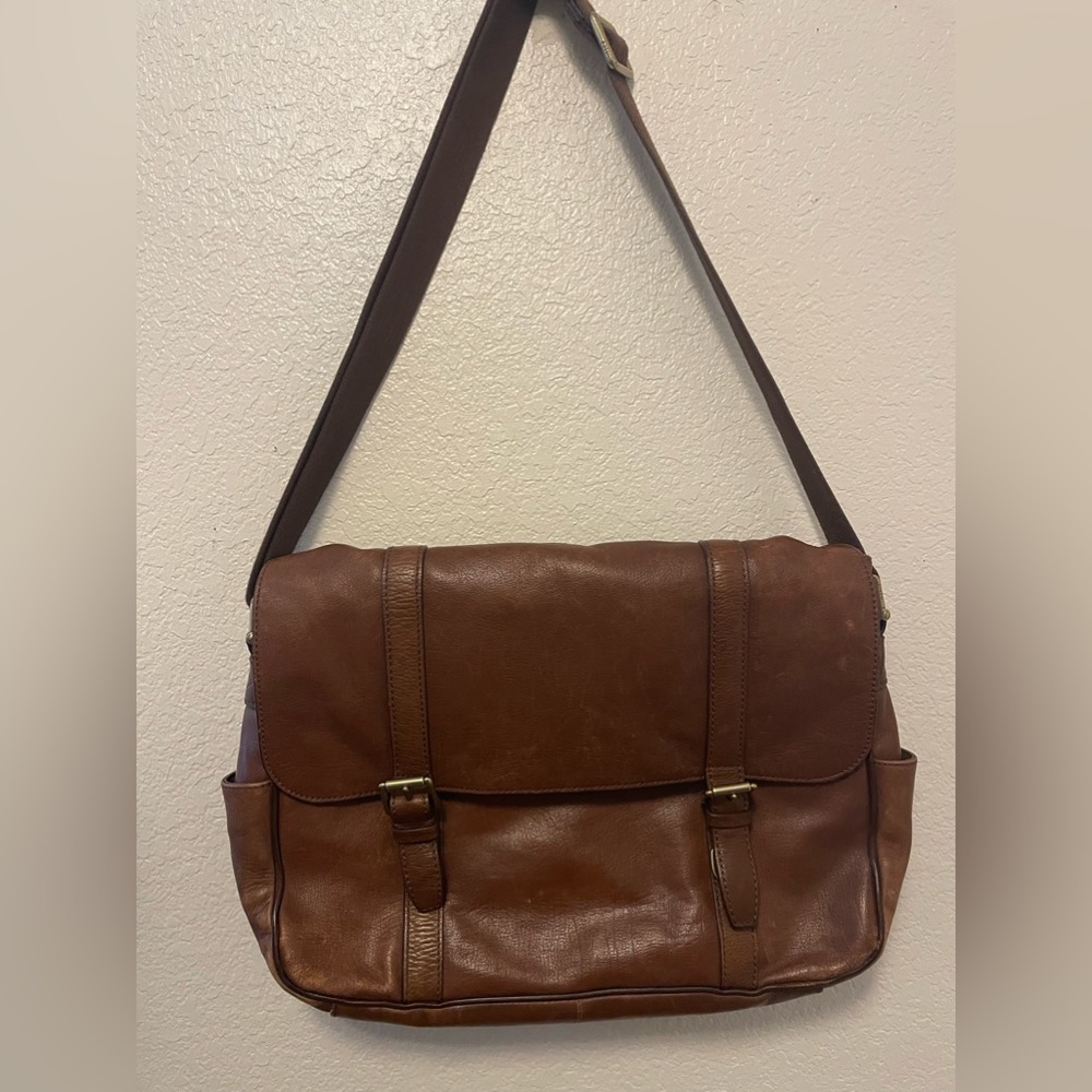Fossil Men’s State Saffiano Messenger Briefcase.
